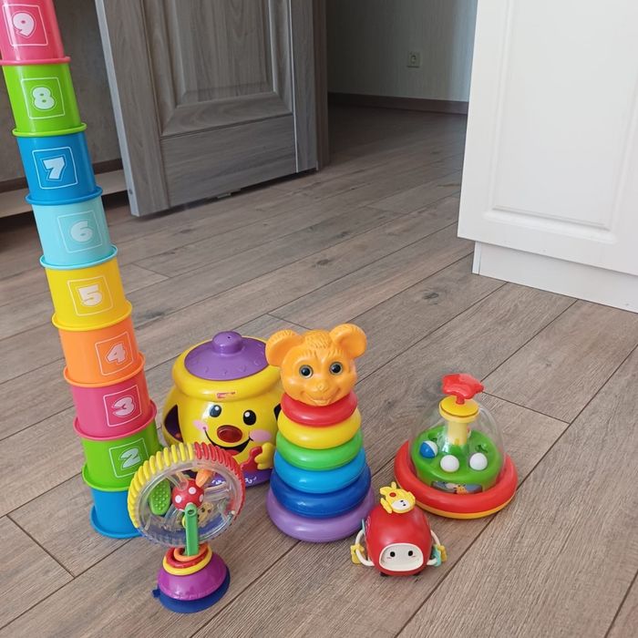 Игрушки        .