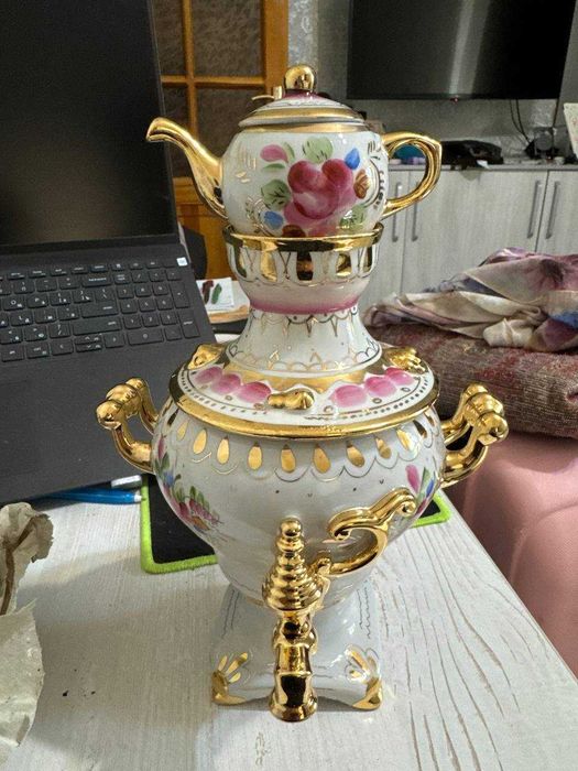 Самовар фарфоровый Гжель