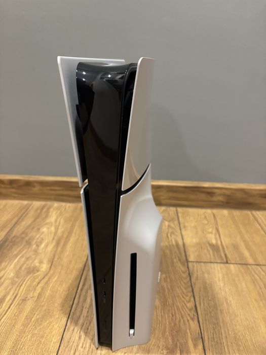 Ps5 slim на 3 месеца с 2 години гаранция