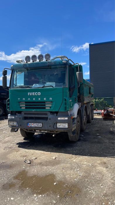 Vand bascula iveco Trakker
