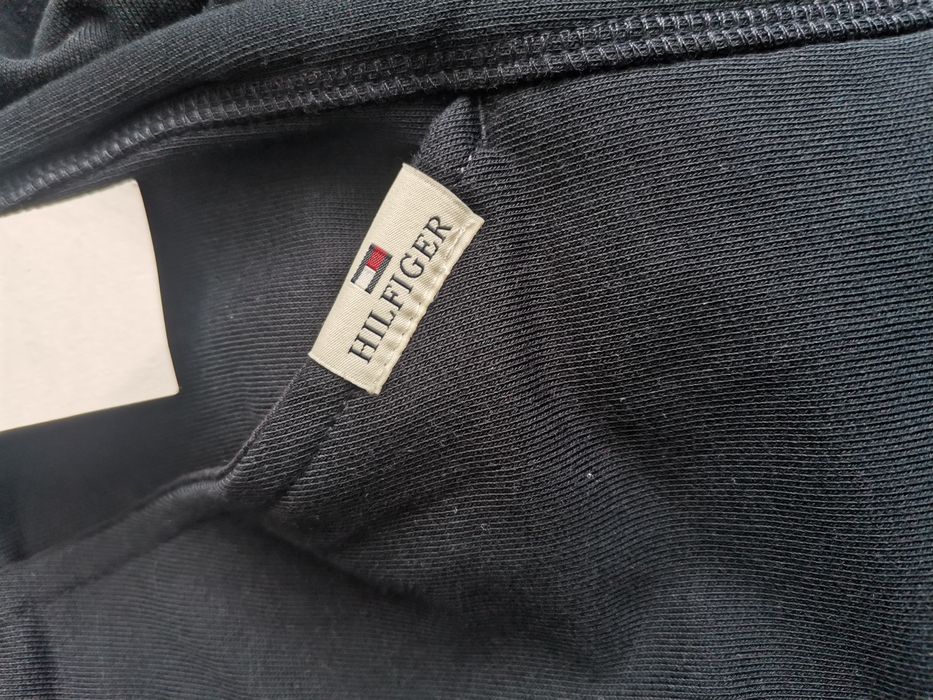 Чисто нов комплект Tommy Hilfiger