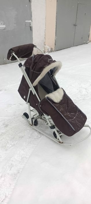 Продам санки в хорошем состоянии