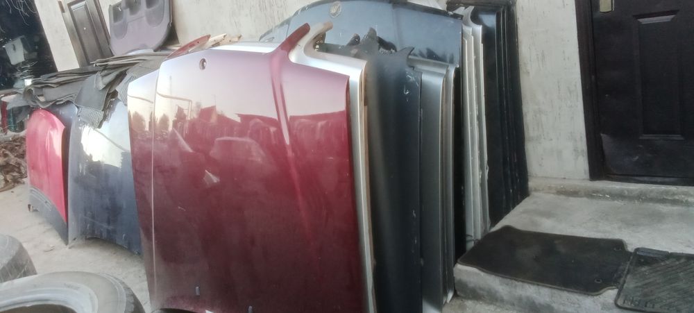 Авто Разбор Мерседес 124 ешка капоты