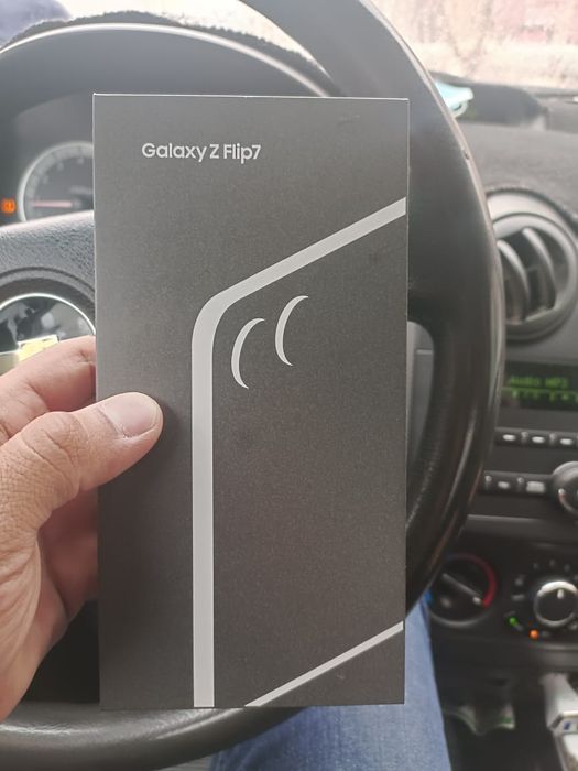 Galaxy Z Flip 7 срочно
