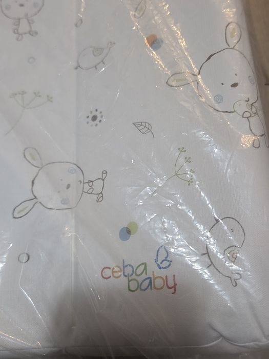 Baby nest + Cadou saltea de înfașat bebeluși