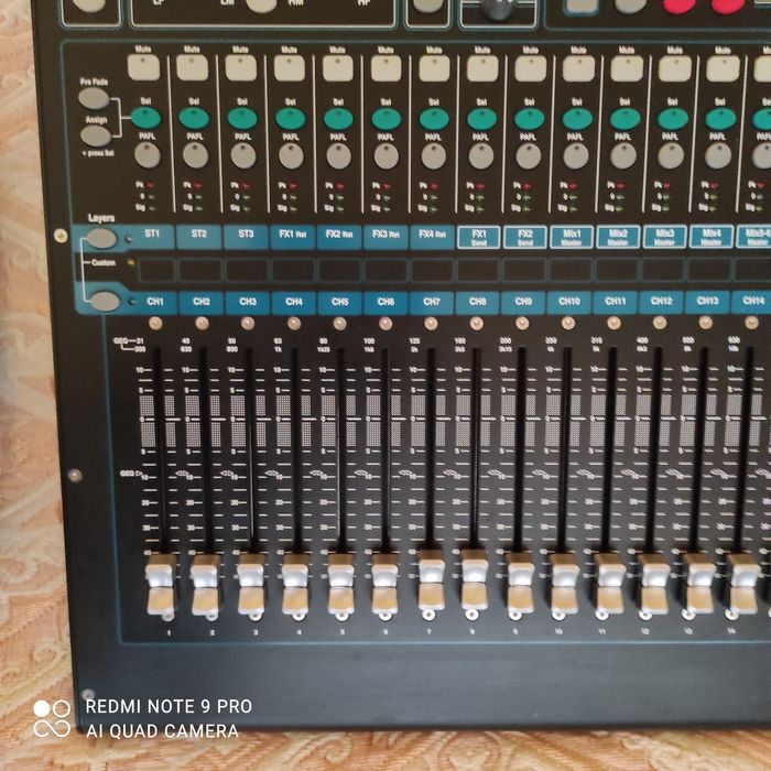 Продавам пулт Allen & Heath Q16
