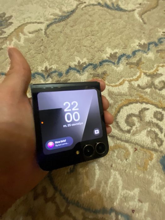 Продам обмен samsung z Flip 7 fe
