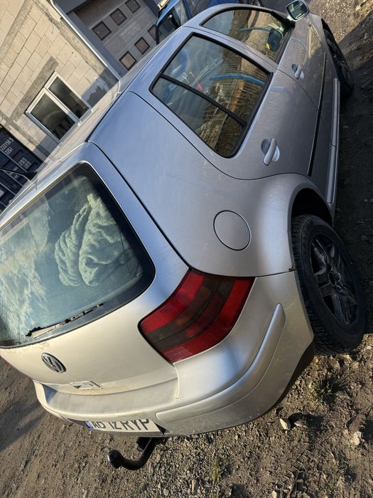Vand golf 4 1.6 benzina
