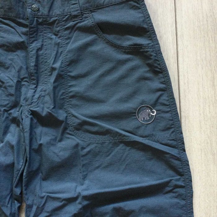 НОВИ сиви 3/4 къси панталони / бермуди MAMMUT размер 52 / L от Германия