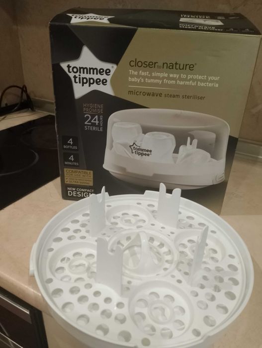 Стерилизатор Tommee Tippee