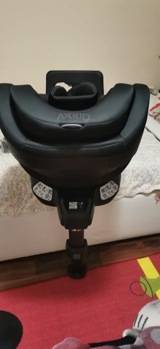 AXKID SPINKID 180° Стол за кола  40-105 CM ЧЕРЕН