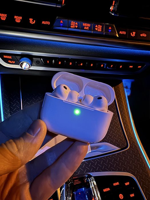 AirPods Pro 3 varianta UK, sigilate! Trimitere imediată!