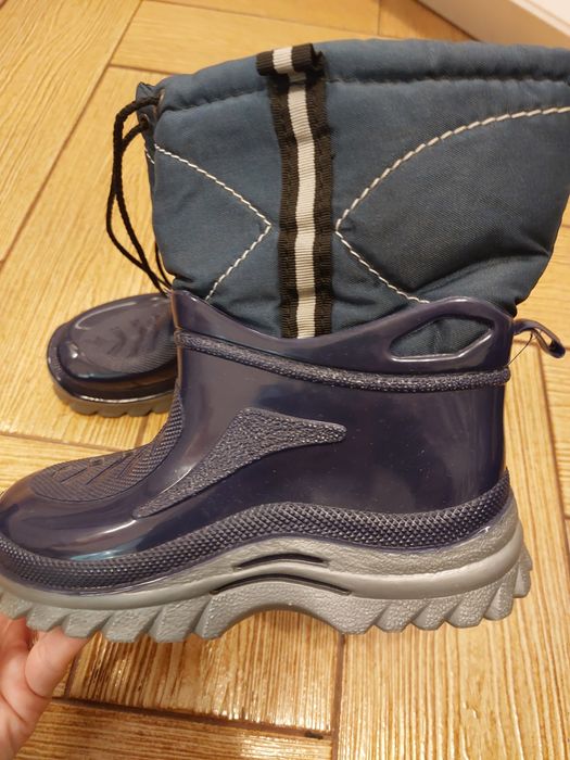 Cizme impermeabile mărime 30