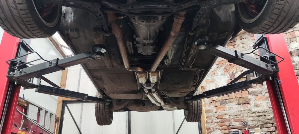 BMW e30 340i 4.4 286hp