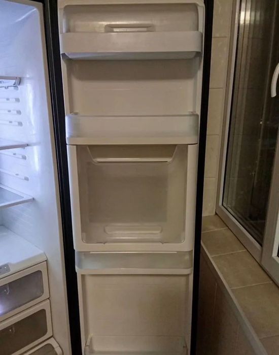 Холодильник двухдверный