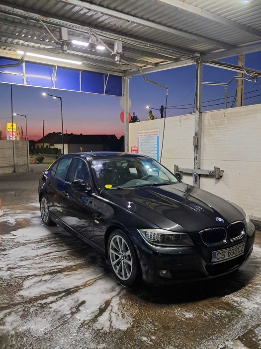 Vand  sau schimb BMW 318i seria 3