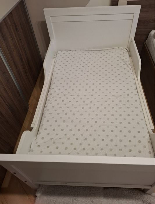 Продавам разтегателено легло