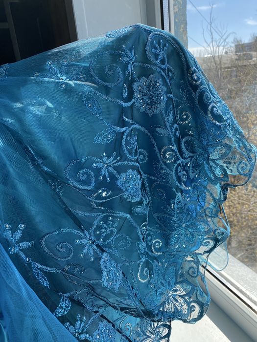 Выпускное платье нарядное