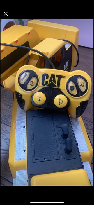 Голям кран с дистанционно CAT