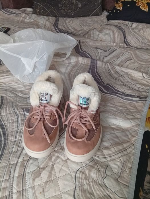 Продам обувь весна осень