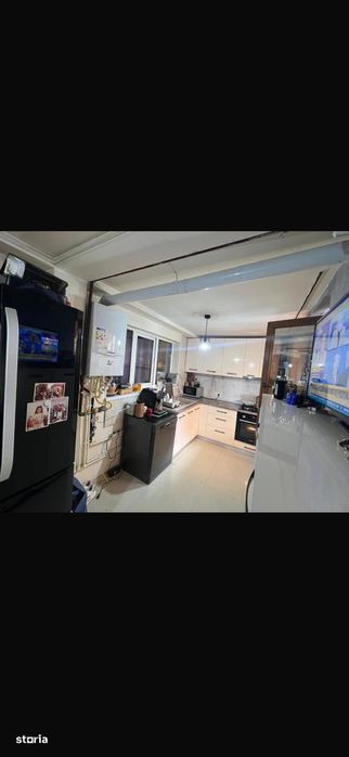 Apartament cu balcon, 2 camere, gata de mutat