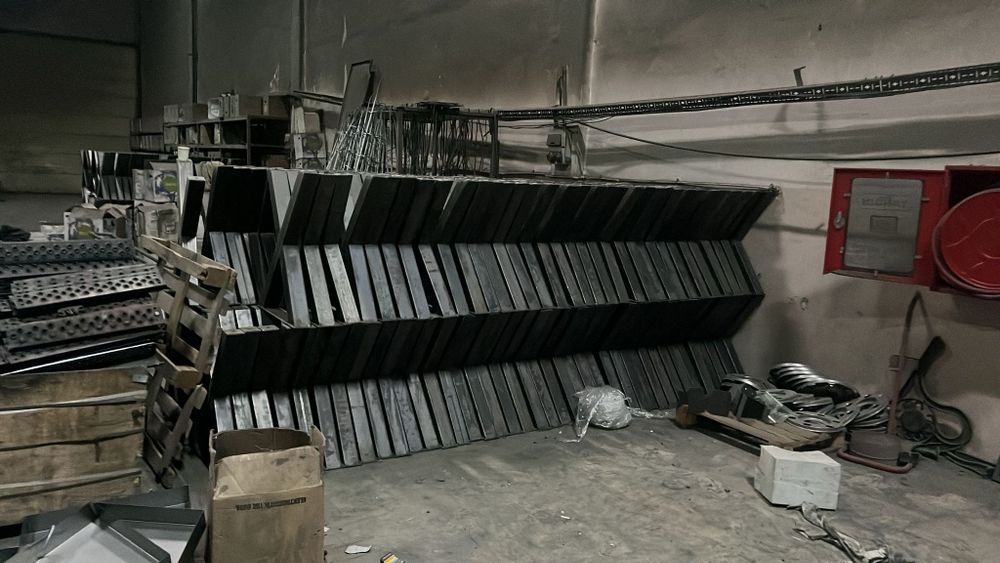 Метални крака за маса