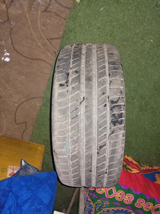 Продам шины R18 недорого