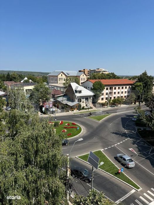 Apartament 2 camere, 60 mp, zona Centrala-Bulevardul Mircea cel Batran