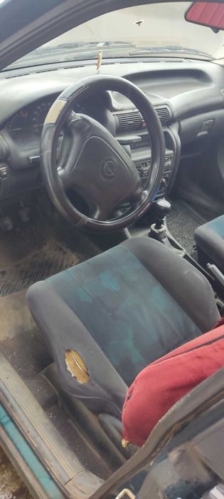 Опел  Астра на части