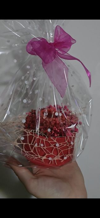 Vand aranjament cu flori din ceara naturală