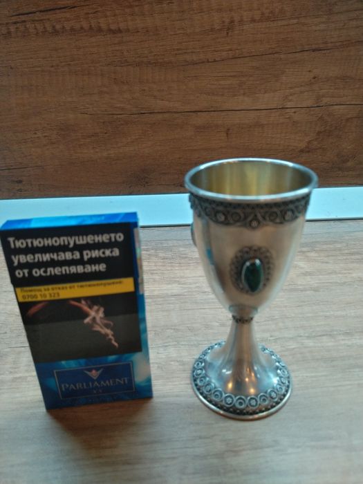 Продавам Израелска Сребърна чаша с камък и филигран