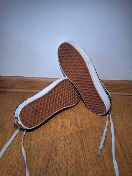 Vans personalizați cu Stitch – mărimea 38