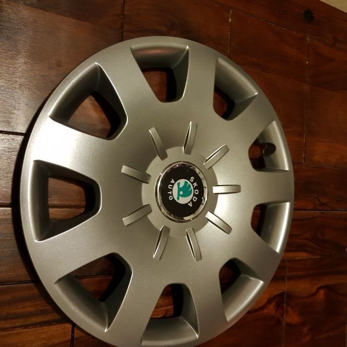 covorase skoda octavia tour din cauciuc ,deflector capota,capace roti