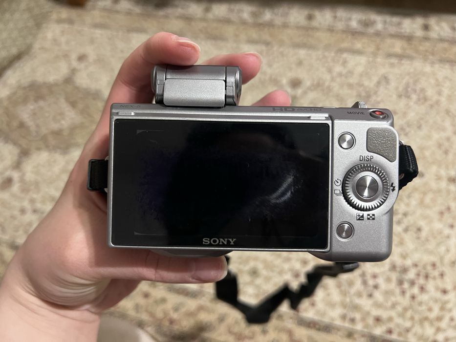 Продам камеру Sony Alpha NEX-5