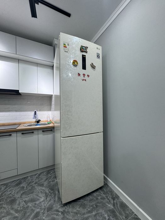 Холодильник LG новый