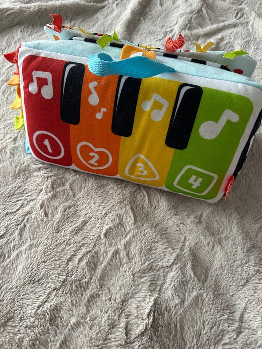 Интерактивна играчка с огледало за бебе