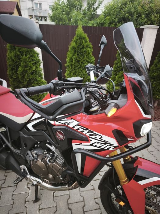 Honda Africa Twin CRF1000L Standard – 2016 | 79.500 km | Întreținută exemplar