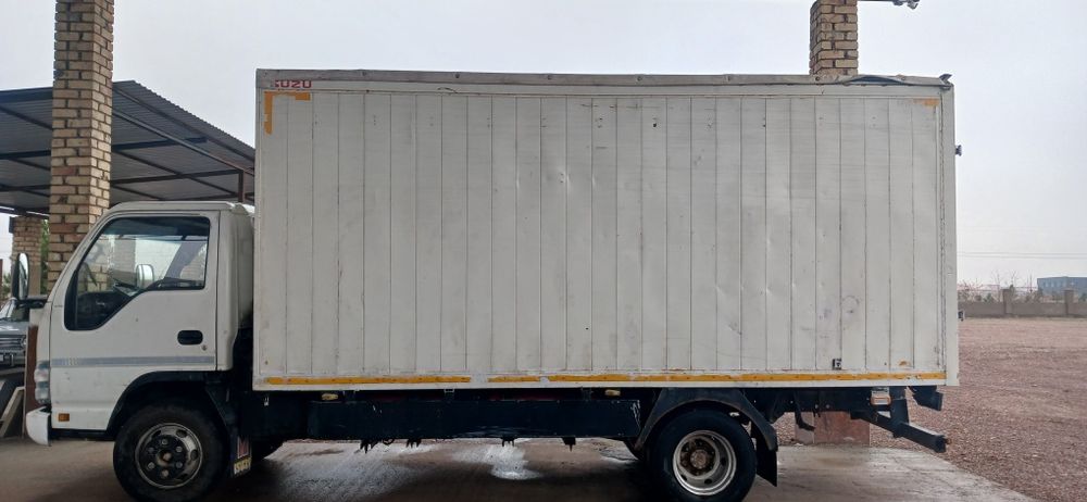 Usuzu NQR 71L 2010 Narxi 18000 kelishamiz