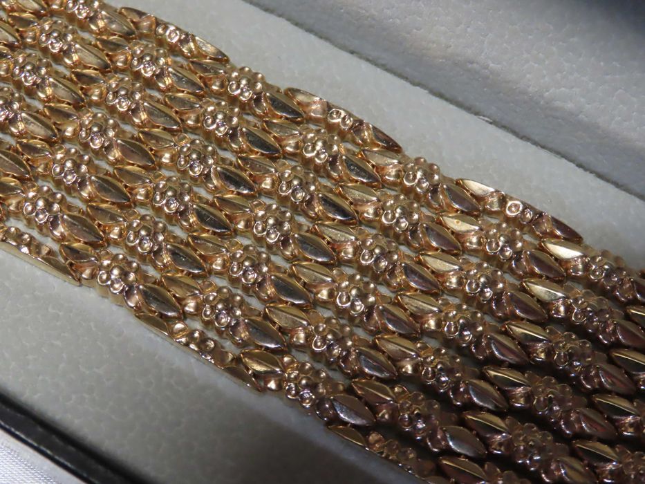 Дамска гривна - "ИНВЕСТИЦИЯ И КРАСОТА"