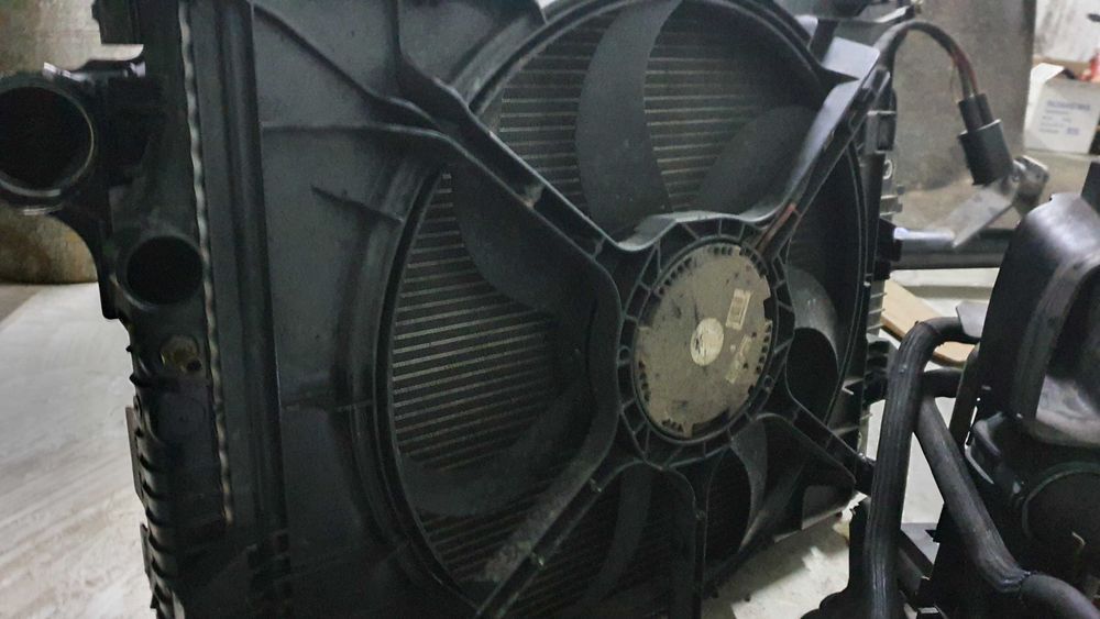 Electroventilator Mercedes W221 S class s320 S350 A2215000993