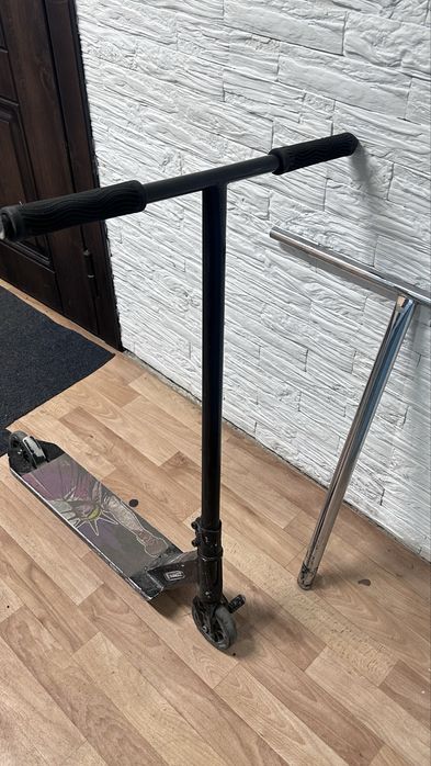 Продам трюковой самокат