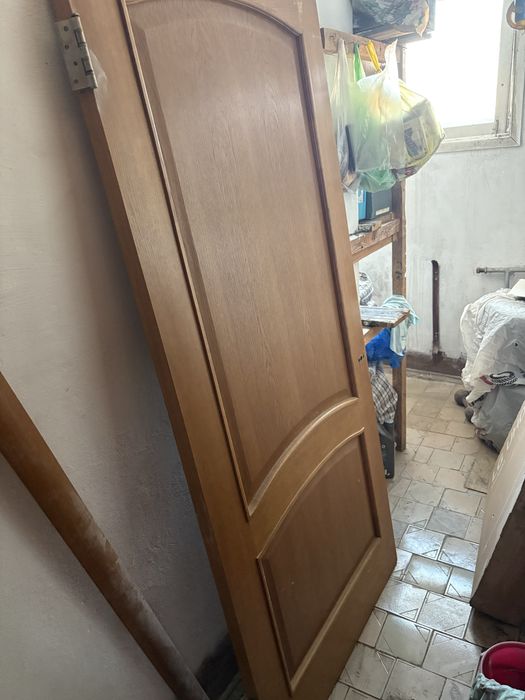 Продам дверь б/у