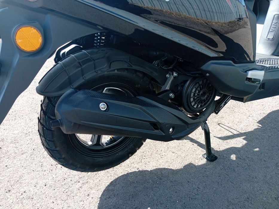 Продается новый скутер Almotor