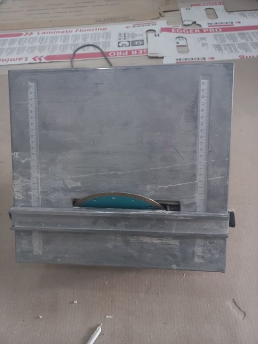 Продам кафелярезка почти новая