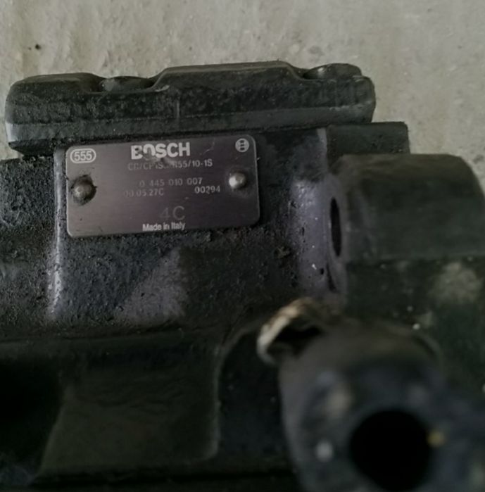 Pompa inalta presiune 1.9jtd Fiat / Alfa Romeo/Lancia cod 0445010007
