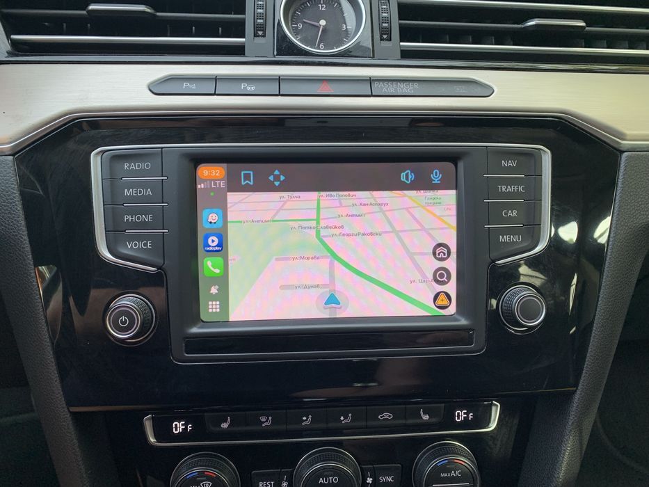 Дисплей Пасат Б8