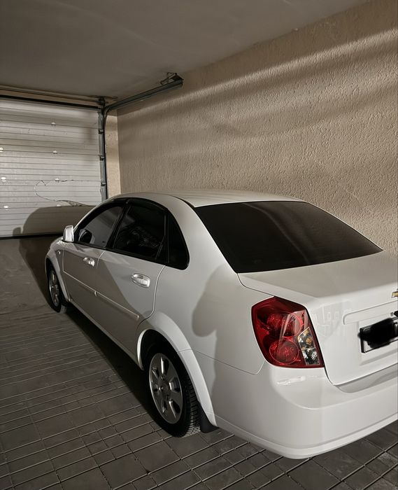 Продаю свою Lacetti 2022 г ноябрь. Пробег 20.000 км.  Full позиция