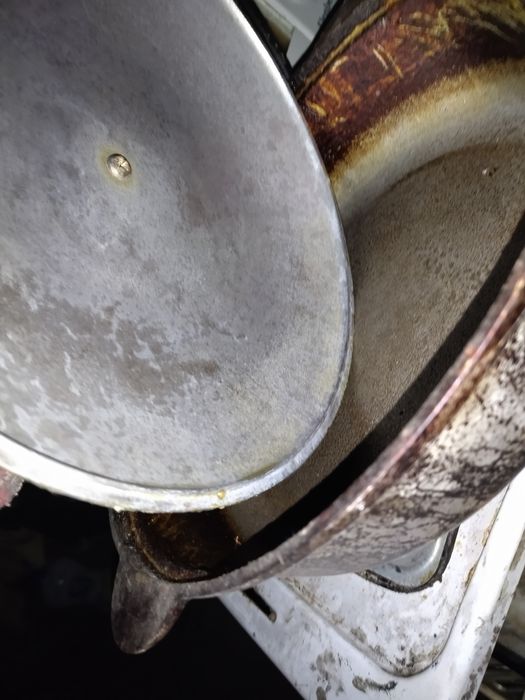 Козонок с крышкой продам