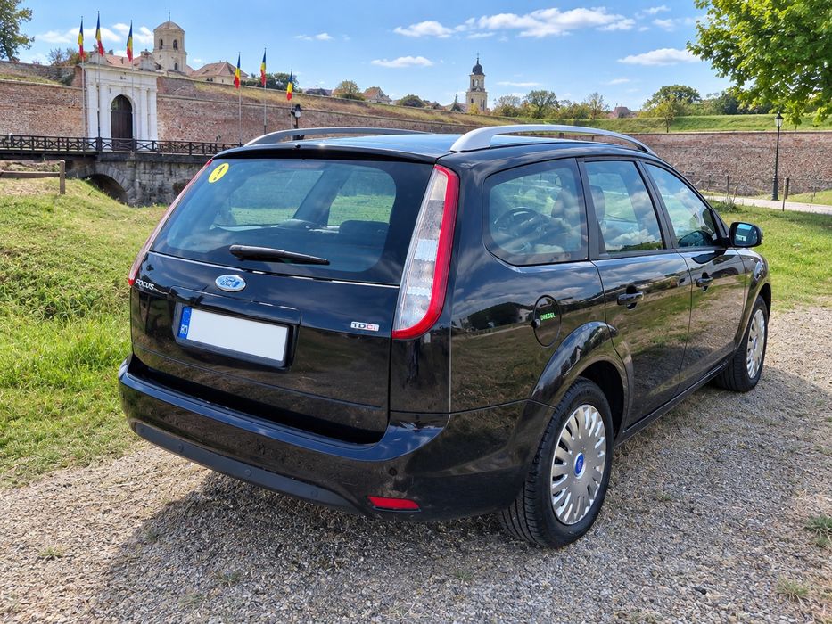 Ford Focus iroproșabil model 2010 variante auto