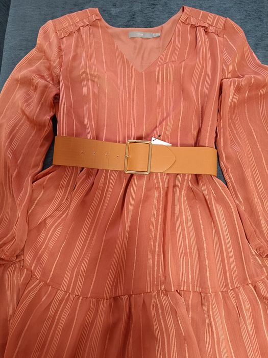 Нова рокля, р-р 38